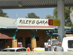 Rileys Garage in Maun
